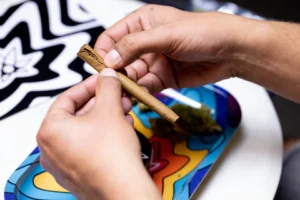 How to Roll a Blunt